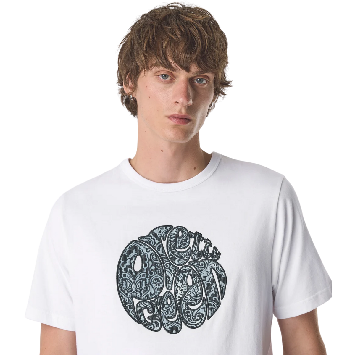 Pretty Green Rave On Paisley Logo White T-Shirt