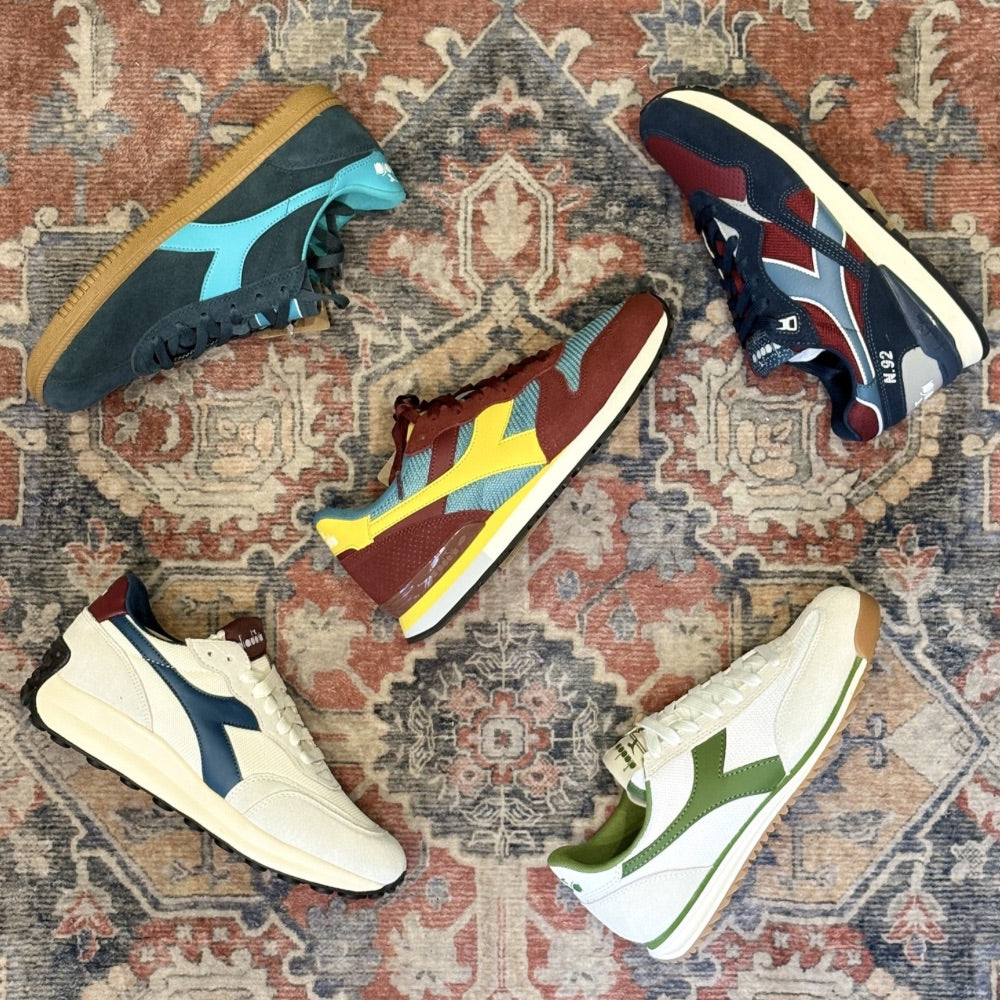 DIADORA