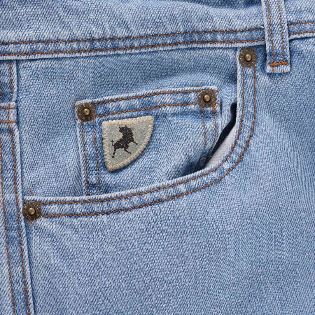 Lois Marvin Bleach Jeans